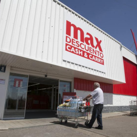 Uno de los centros de Max Descuento, el formato cash & carry procedente de El Arbol. E.P.