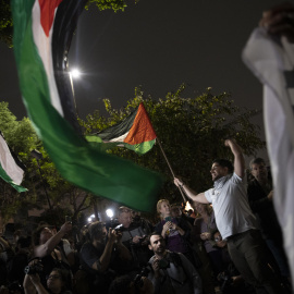 Personas participan en una manifestación en defensa de la libertad de Palestina y contra la ocupación de sus territorios, en Sao Paulo (Brasil) este 10 de octubre de 2023.