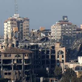 Los dificios de la Universidad Islámica destruidos después de los ataques israelíes en medio del conflicto entre Israel y Hamás en Gaza, el 13 de octubre de 2023.