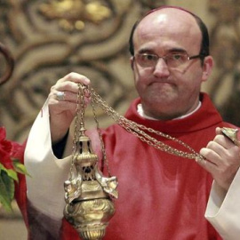 El Obispo de San Sebastián durante un oficio religioso. | ARCHIVO