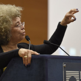 Fotografía de archivo de la activista Angela Davis. - AFP