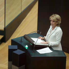 La portavoz del PP en el Ayuntamiento de Madrid, Esperanza Aguirre, ha defendido este martes en el primer Pleno de la semana que "el político que miente debe dimitir".- EUROPA PRESS