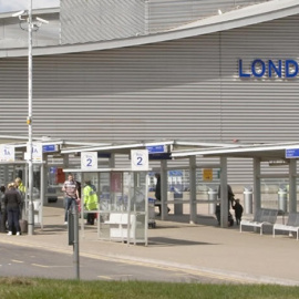 Terminal del aeropuerto londinense de Luton. REUTERS