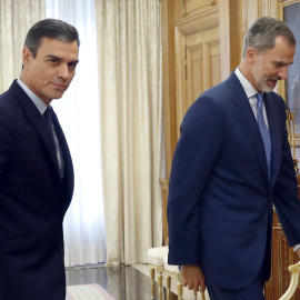17/09/2019. - El presidente del Gobierno en funciones, Pedro Sánchez, junto al rey para cerrar la ronda de consultas. / EFE - Ballesteros
