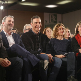 El secretari d'organització del PSC, Salvador Illa, l'alcaldable socialista per Barcelona, Jaume Collboni, el president espanyol Pedro Sánchez, la ministra d'Administració territorial, Meritxell Batet, i l'alcaldessa d'Hospitalet de Llobreg