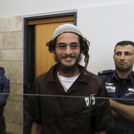 El activista de ultraderecha Meir Ettinger, en su comparecencia ante el tribunal de Nazaret, el pasado 4 de agosto. REUTERS/Ammar Awad