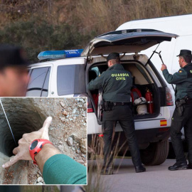 Miembros de la Guardia Civil durante las labores de rescate del niño de dos años. EFE