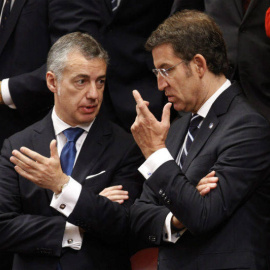 El lehendakari, Iñigo Urkullu, y el presidente de la Xunta, Alberto Núñez Feijóo, en una imagen de archivo. EFE