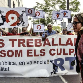 La también exdirectora de Ràdio 9, Nuria Romeral, a su llegada a los juzgados de Paterna EFE/ JUAN CARLOS CÁRDENAS EFE