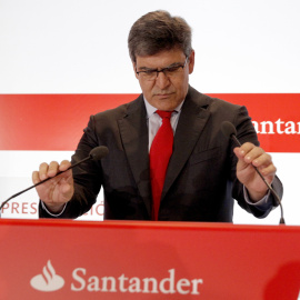 El consejero delegado del Banco Santander, José Antonio Álvarez, durante su intervención en la presentación de la cuentas de resultados del primer semestre de 2016. EFE/Zipi