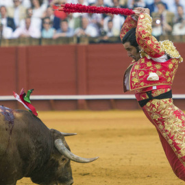 El torero Morante de la Puebla en la plaza de toros de la Maestranza de Sevilla. / EFE