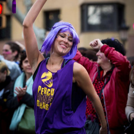 Manifestación feminista en Barcelona. / ENRIC FONTCUBERTA (EFE)