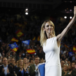 El mote que Cristina Almeida le ha puesto a Cayetana Álvarez de Toledo.