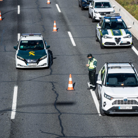 Imagen de archivo de varios coches de la Guardia Civil, en Madrid, a 1/12/2023