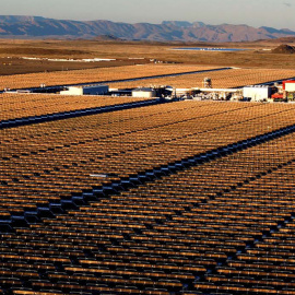 Planta de energía solar Solana, en el Estado de Arizona, construida por Abengoa