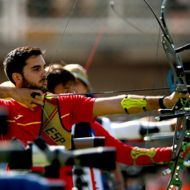 El español Juan Rodríguez se dispone a lanzar una flecha en la competición de tiro con arco. /EFE