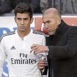 Enzo Zidane junto con su padre, el exfutbolista y entrenador del Castilla, Zinedine Zidane./ YOUTUBE