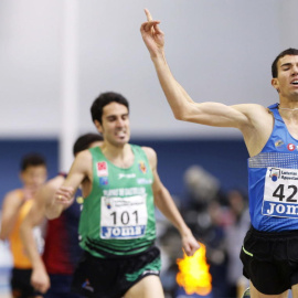 Imagen de archivo de Mechaal ganando el título nacional de 1.500 metros. /EFE