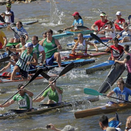Un momento de la salida de la 80 edición del Descenso del Sella. /EFE