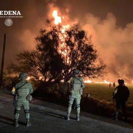 Soldados mexicanos montando guardia cerca del lugar del suceso./REUTERS