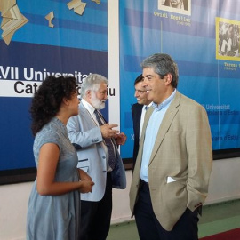 El conseller de Presidencia, Francesc Homs tras la inauguración de la XLVII Universitat Catalana d'Estiu (UCE) en Prada de Conflent. E.P.