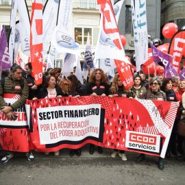 Empleados del sector financiero se manifiestan en Madrid, a 8 de febrero de 2024.