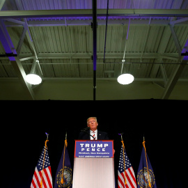 El candidato republicano Donald Trump en un acto electoral en  New Hampshire. REUTERS/Eric Thayer