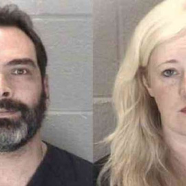 Imagen de la ficha policial del matrimonio Barrett.