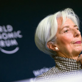 La directora gerente del Fondo Monetario Internacional (FMI), Christine Lagarde, ofrece una rueda de prensa en la víspera de la 49º reunión anual del Foro Económico Mundial, este lunes en Davos, Suiza. / EFE - LAURENT GILLIERON