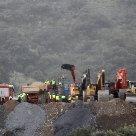 El equipo de rescate en el Monte Coronado en Totalán (Málaga) - Álex Zea / Europa Press