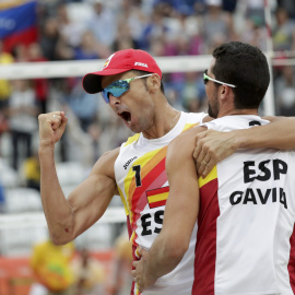 Herrera y Gavira, durante el partido ante EEUU. REUTERS/Ricardo Moraes