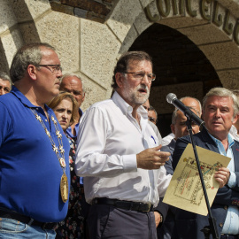 Mariano Rajoy, durante su intervención hoy en un acto en la localidad lucense de Portomarín.- EFE