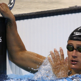 La nadadora Mireia Belmonte, al finalizar los 800 libre de natación en cuarta posición. REUTERS/David Gray