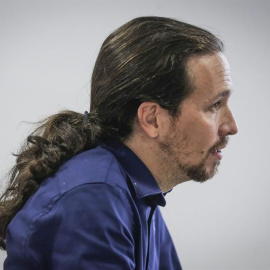 Pablo Iglesias durante su primera rueda de prensa tras sus vacaciones. / EMILIO NARANJO (EFE)