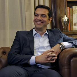 Alexis Tsipras, durante su reunión con el presidente de la república para comunicarle su dimisión. REUTERS