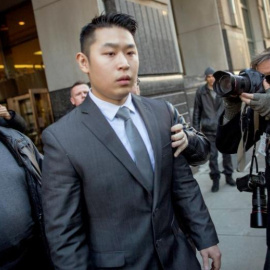 Peter Liang, el policía que disparó y mató a Akai Gurley. REUTERS/Brendan MCDermid