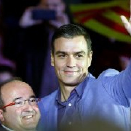 Sánchez cierra la campaña en Barcelona llamando a "romper el muro del bloqueo"