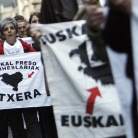 Manifestación de simpatizantes con los presos de ETA./ EFE