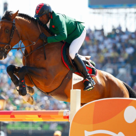 El jinete Abdelkebir Ouaddar montando al caballo Quickly de Kreisker. REUTERS/Tony Gentile