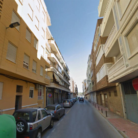 El  cadáver se encontraba en un edificio de la calle Ramón y Cajal de la localidad alicantina. GOOGLE MAPS