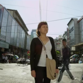 Una de las víctimas que da su testimonio en la película.