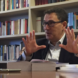 L'advocat Jaume Alonso-Cuevillas al seu despatx. Públic