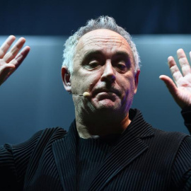 El chef catalán Ferran Adriá durante la inauguración de la XVII edición de la cumbre gastronómica internacional Madrid Fusión que arranca bajo el lema "Reformulando la cocina: cambian las reglas" . EFE