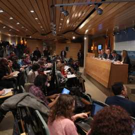 Vista de la rueda de prensa que ha ofrecido el ministro de Hacienda, Cristóbal Montoro, para informar de los datos de la ejecución presupuestaria. EFE/ J.J.Guillen