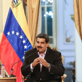El presidente de Venezuela, Nicolás Maduro, mientras participa en un acto de gobierno, donde recibe a funcionarios diplomáticos venezolanos. EFE
