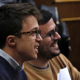 Íñigo Errejón y Alberto Garzón, durante un Pleno en el Congreso