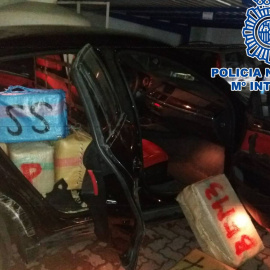 El coche del narco retenido en La Línea. POLICÍA NACIONAL