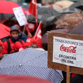 Trabajadores de Coca-Cola en contra del ERE./ EUROPA PRESS