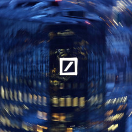 El logo de Deutsche Bank en su sede en Fráncfort. REUTERS/Kai Pfaffenbach