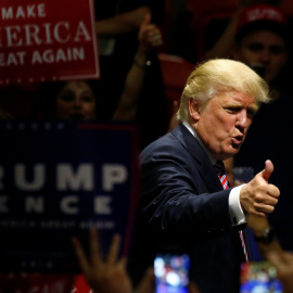El candidato republicano a la Casa Blanca, Donald Trump, durante un acto de campaña en Austin, Texas. REUTERS/Carlo Allegri